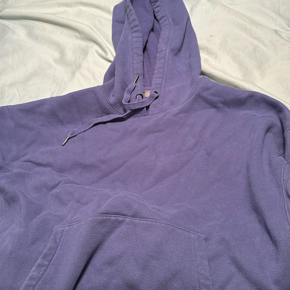 Women’s Zella size XL hoodie. Worn, in great condition, blue purple in color.